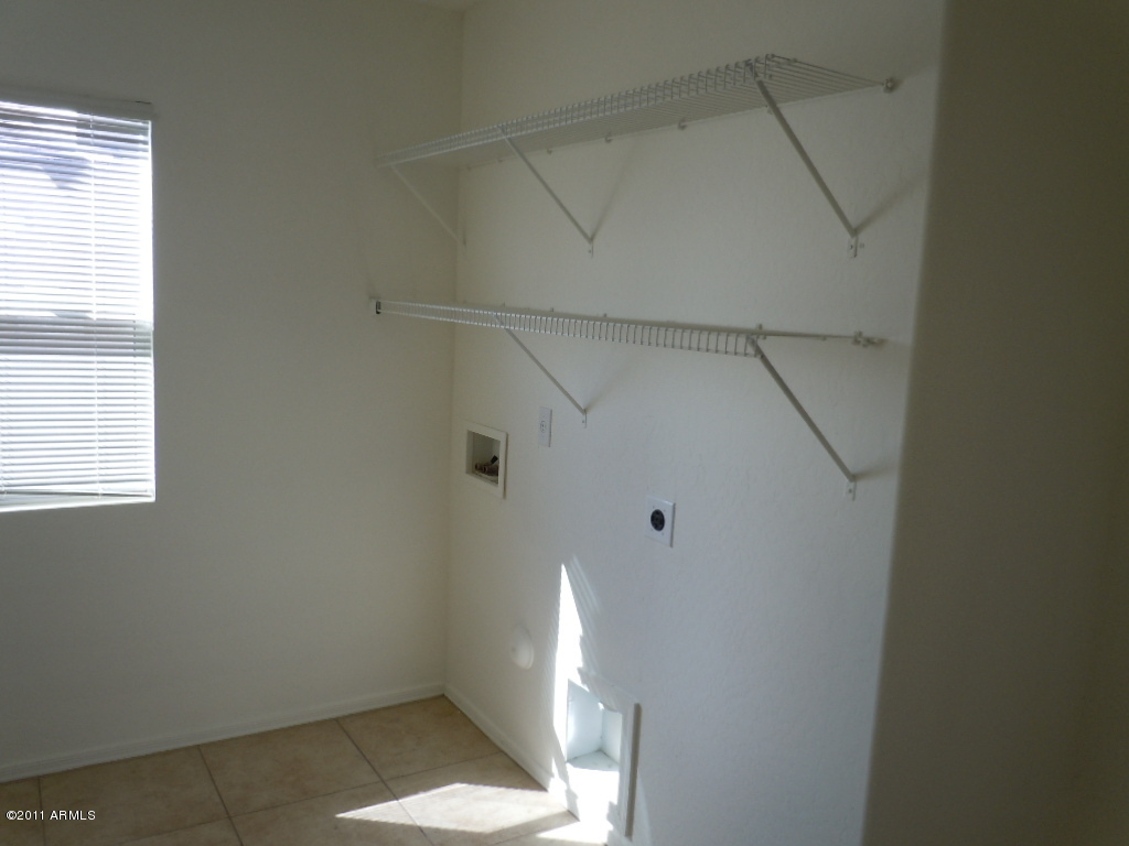 4662 East Pinto Valley Road San Tan Valley, AZ 85143 - Photo 11 of 14 Laundry