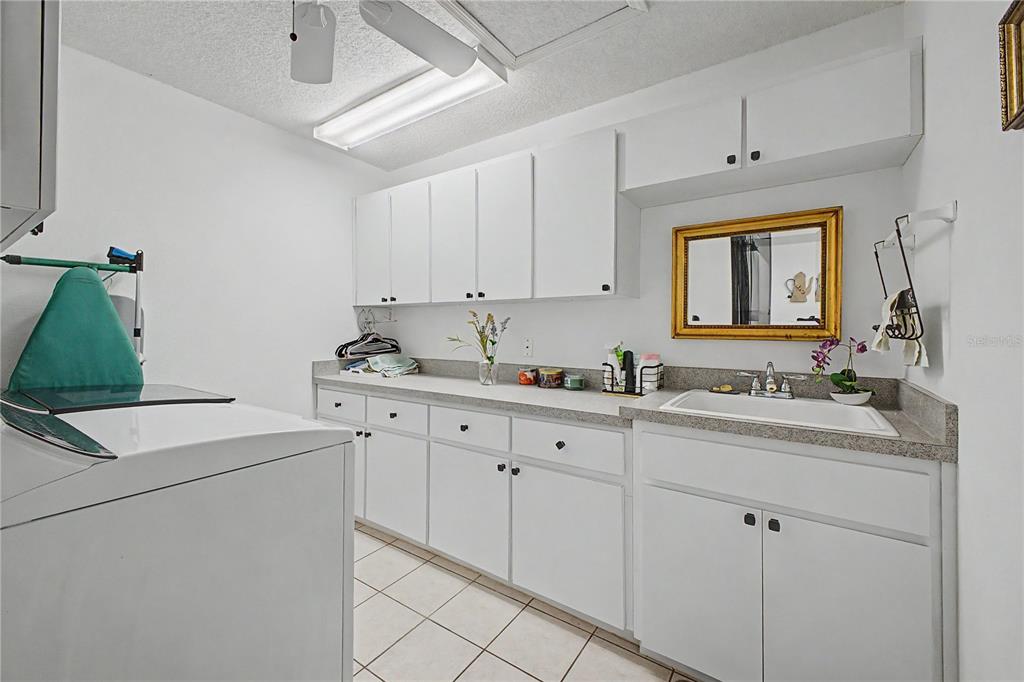 11408 Deercroft Court Spring Hill, FL 34609 - Photo 12 of 57