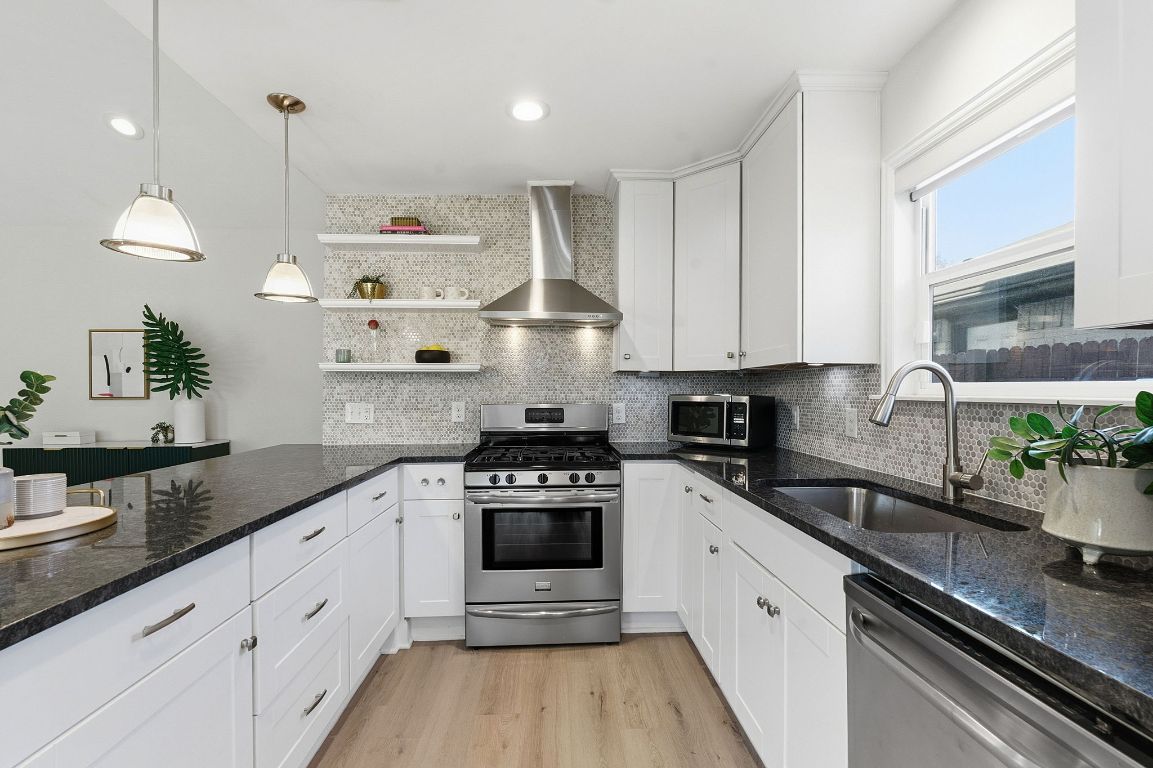 7105 Windrift Way Austin, TX 78745 - Photo 13 of 32