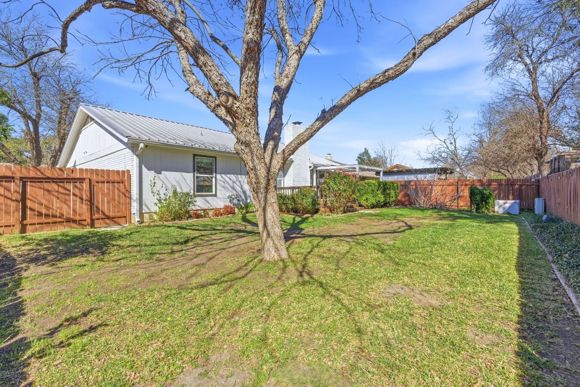 7105 Windrift Way Austin, TX 78745 - Photo 28 of 32