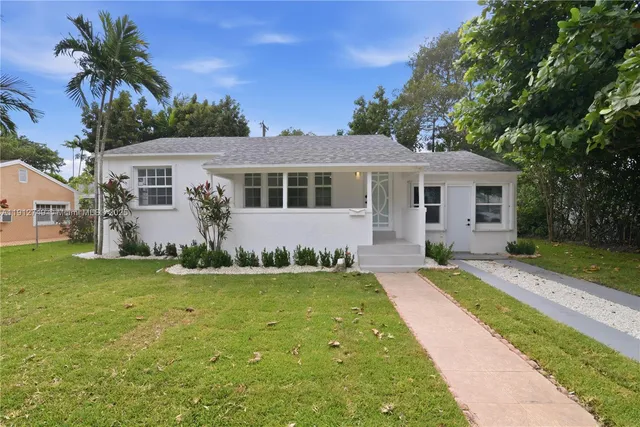 $859,900 | 560 Northeast 110th Terrace, Miami, FL 33161