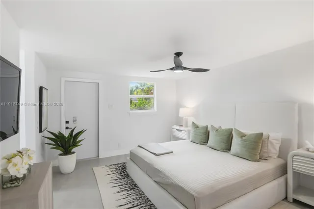 $859,900 | 560 Northeast 110th Terrace, Miami, FL 33161