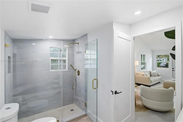 $859,900 | 560 Northeast 110th Terrace, Miami, FL 33161