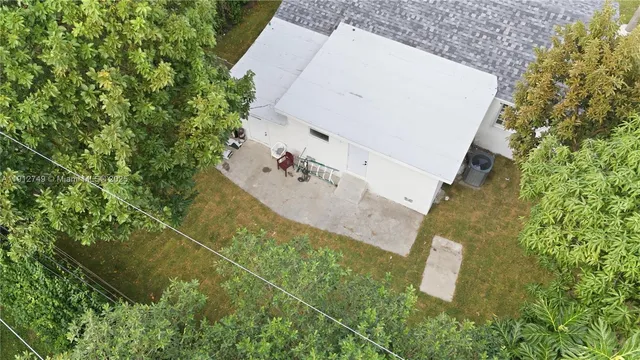 $859,900 | 560 Northeast 110th Terrace, Miami, FL 33161