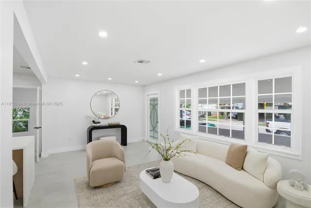 $859,900 | 560 Northeast 110th Terrace, Miami, FL 33161