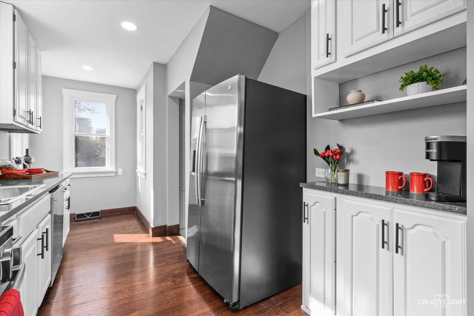 665 Addison Street Elgin, IL 60120 - Photo 7 of 26 Gallery Image 7