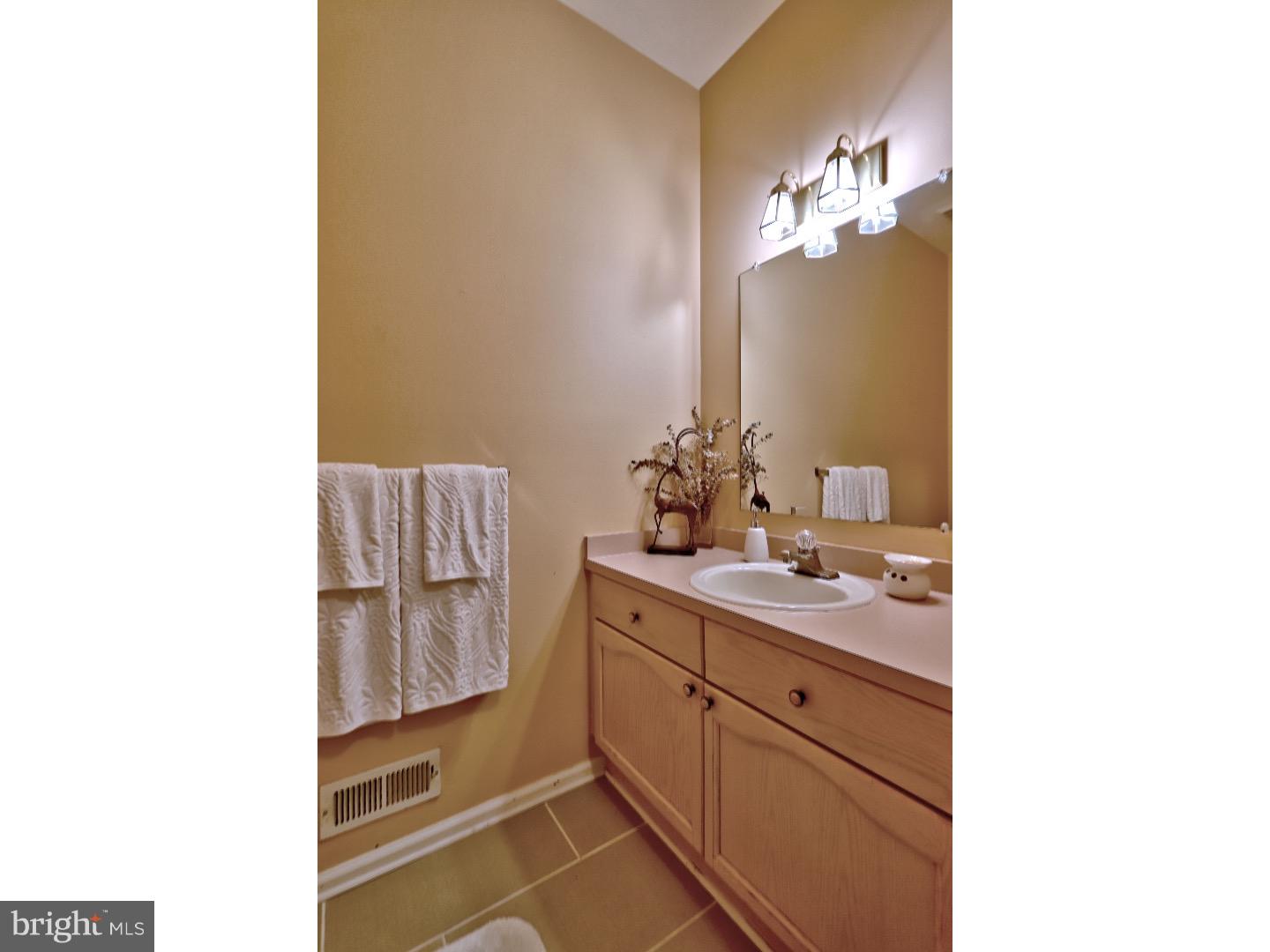 4115 Hermitage Drive Voorhees, NJ 08043 - Photo 6 of 24