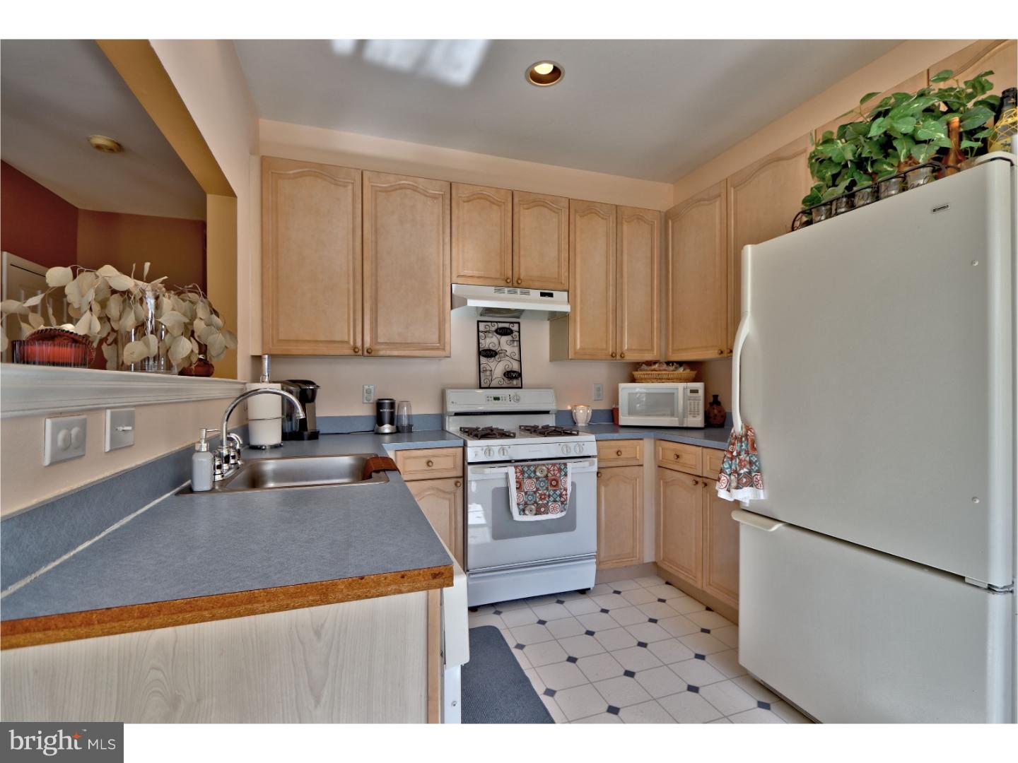 4115 Hermitage Drive Voorhees, NJ 08043 - Photo 10 of 24