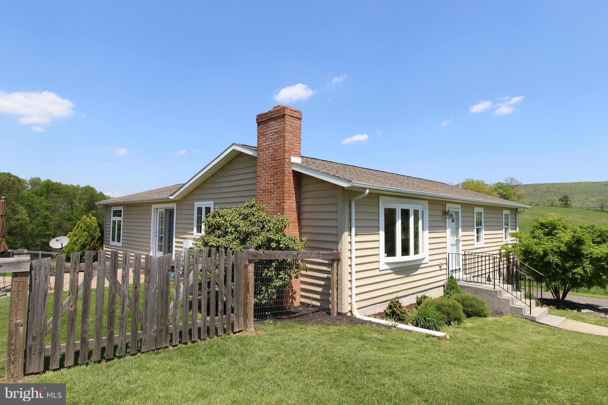 1761 Co Rte 8/4 Berkeley Springs, WV 25411 - Photo 2 of 25 Exterior (Front)