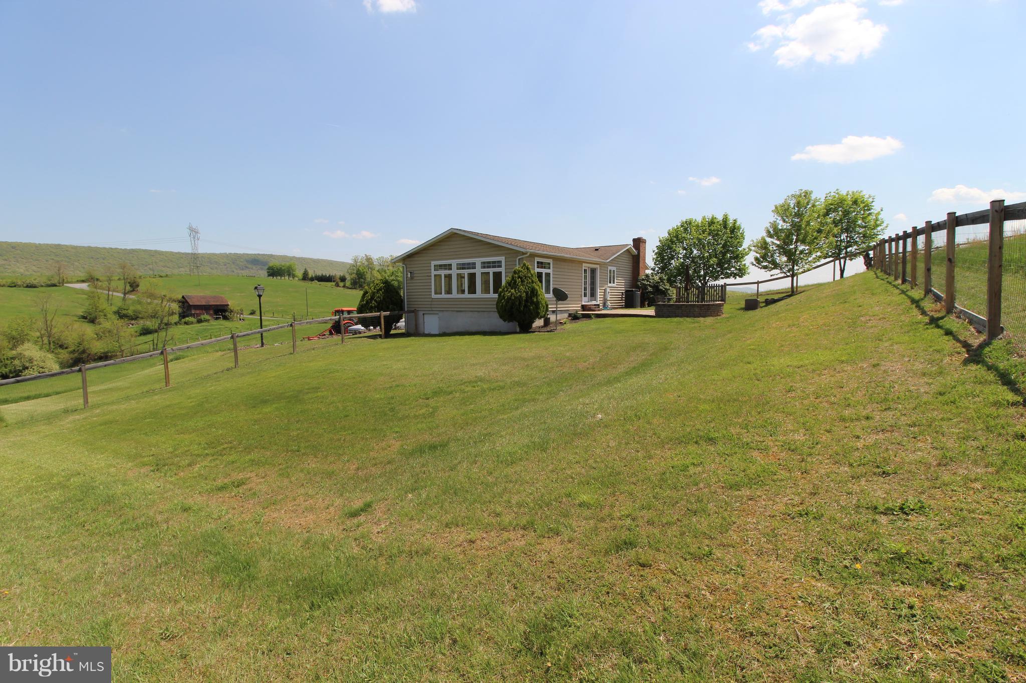 1761 Co Rte 8/4 Berkeley Springs, WV 25411 - Photo 20 of 25 Exterior (Rear)