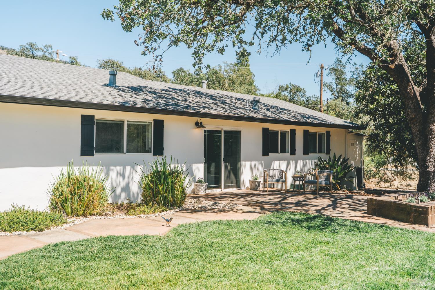 750 Deer Park Road St. Helena, CA 94574 - Photo 20 of 32 Exterior facing Deer Park Road
