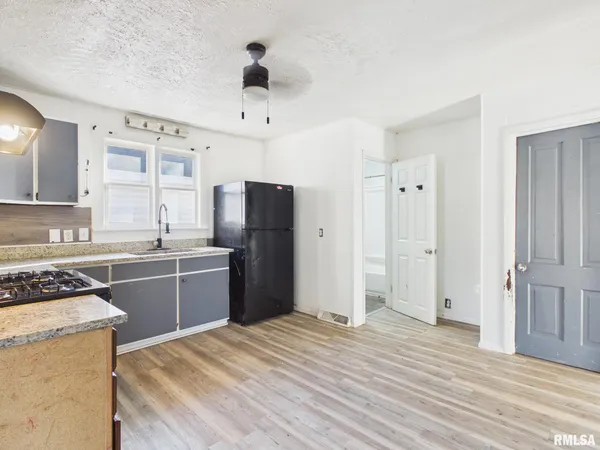 $110,000 | 411 North Madison Street, Lincoln, IL 62656