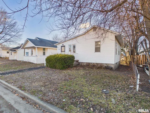 $110,000 | 411 North Madison Street, Lincoln, IL 62656