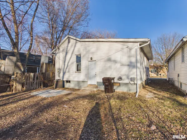 $110,000 | 411 North Madison Street, Lincoln, IL 62656