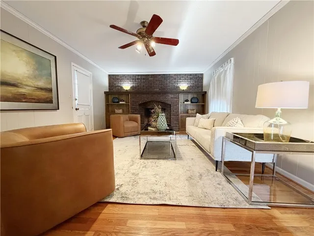 $349,000 | 103 Northwest Golfview Drive, Blue Springs, MO 64014