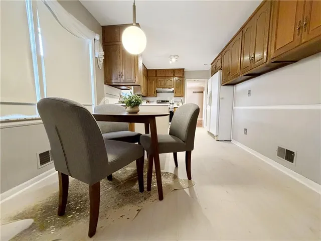 $349,000 | 103 Northwest Golfview Drive, Blue Springs, MO 64014