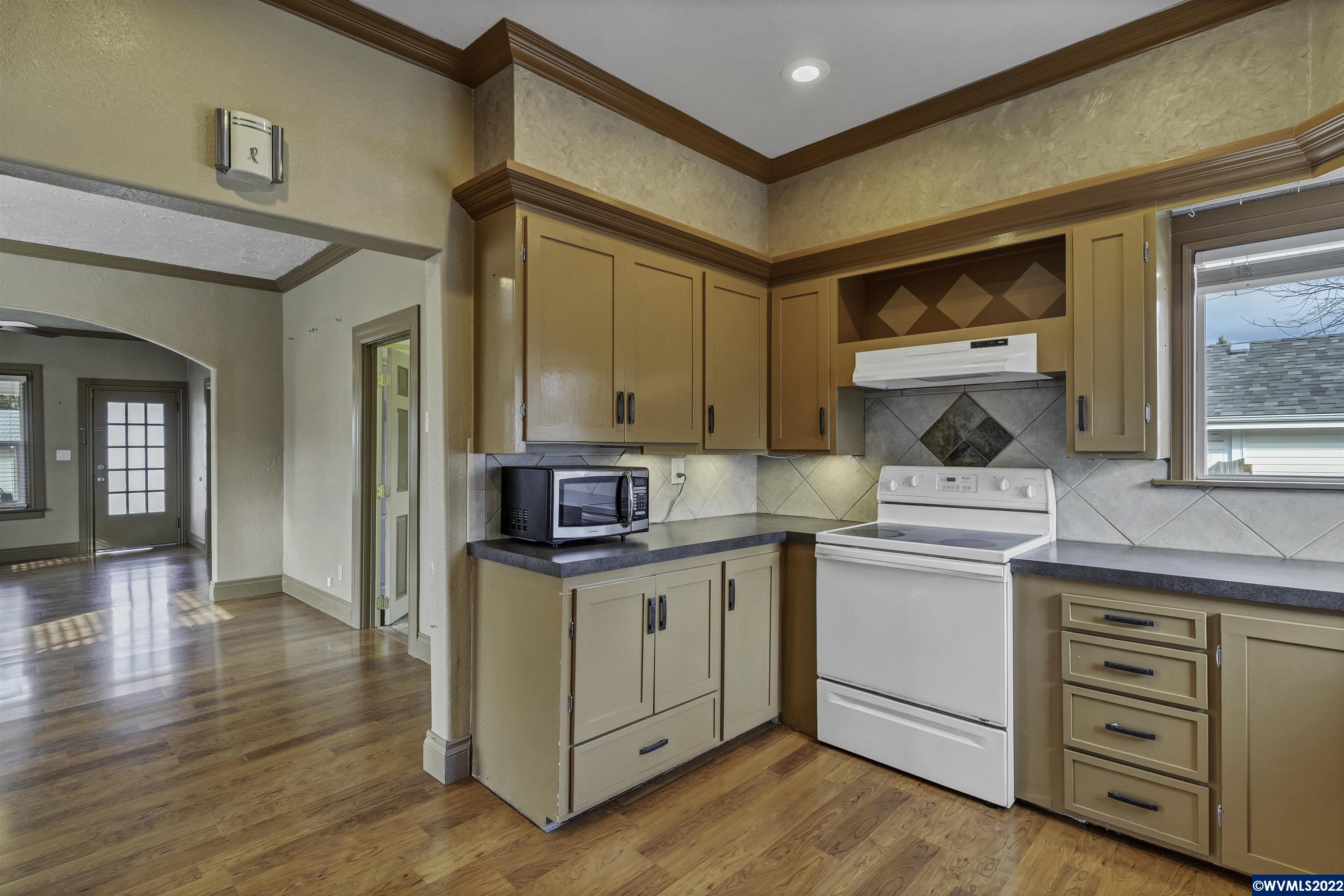 263 Southwest Ash Street Dallas, OR 97338 - Photo 12 of 36 Gallery Image 12