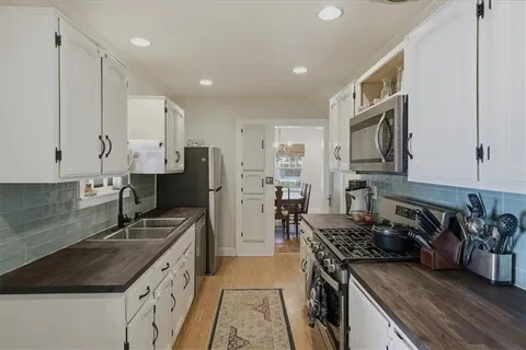 $340,000 | 415 East 70th Street, Kansas City, MO 64131