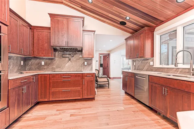 $12,500 | 14 Woodlake Drive, Johnston, RI 02919