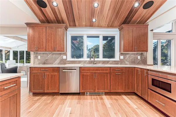 $12,500 | 14 Woodlake Drive, Johnston, RI 02919