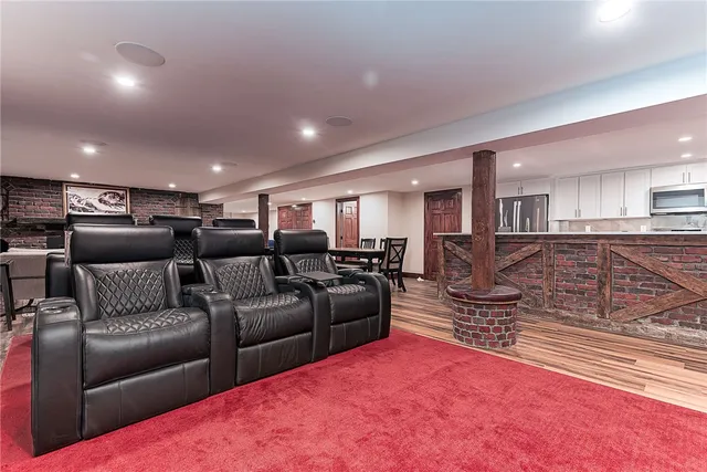 $12,500 | 14 Woodlake Drive, Johnston, RI 02919