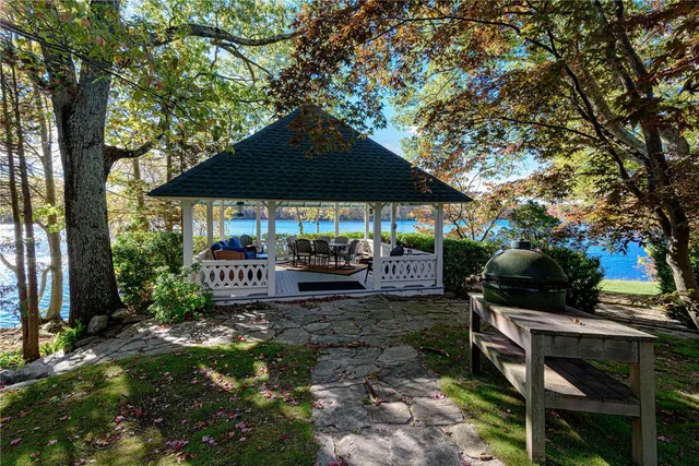 $12,500 | 14 Woodlake Drive, Johnston, RI 02919