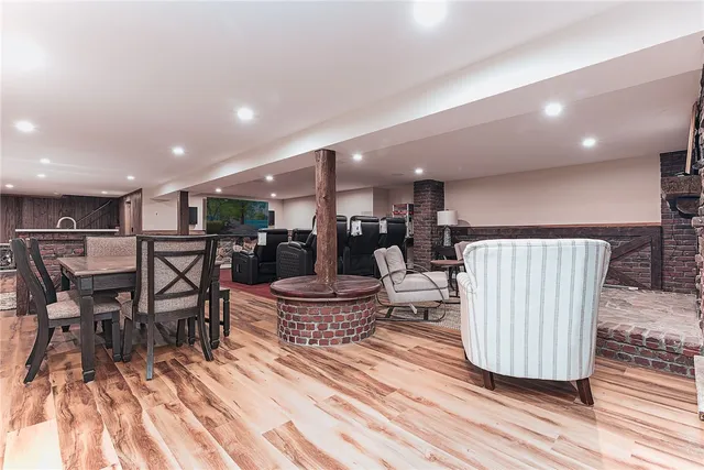 $12,500 | 14 Woodlake Drive, Johnston, RI 02919