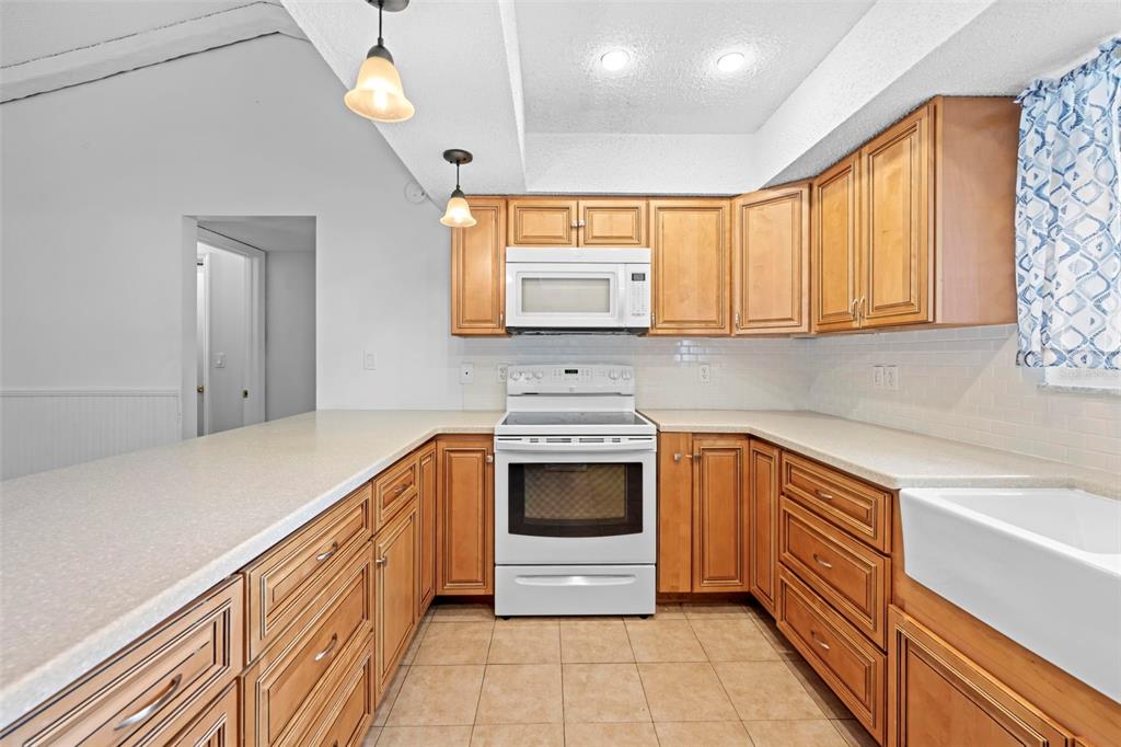 7401 Galloway Road Weeki Wachee, FL 34613 - Photo 20 of 56