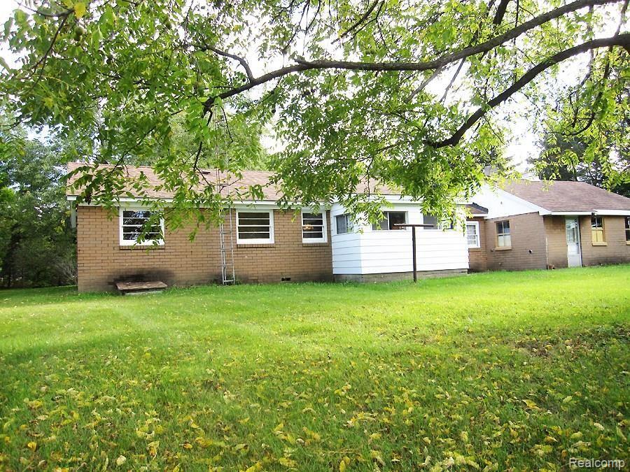 3404 Coldwater Road Mount Morris, MI 48458 - Photo 15 of 16 rear view2.jpg