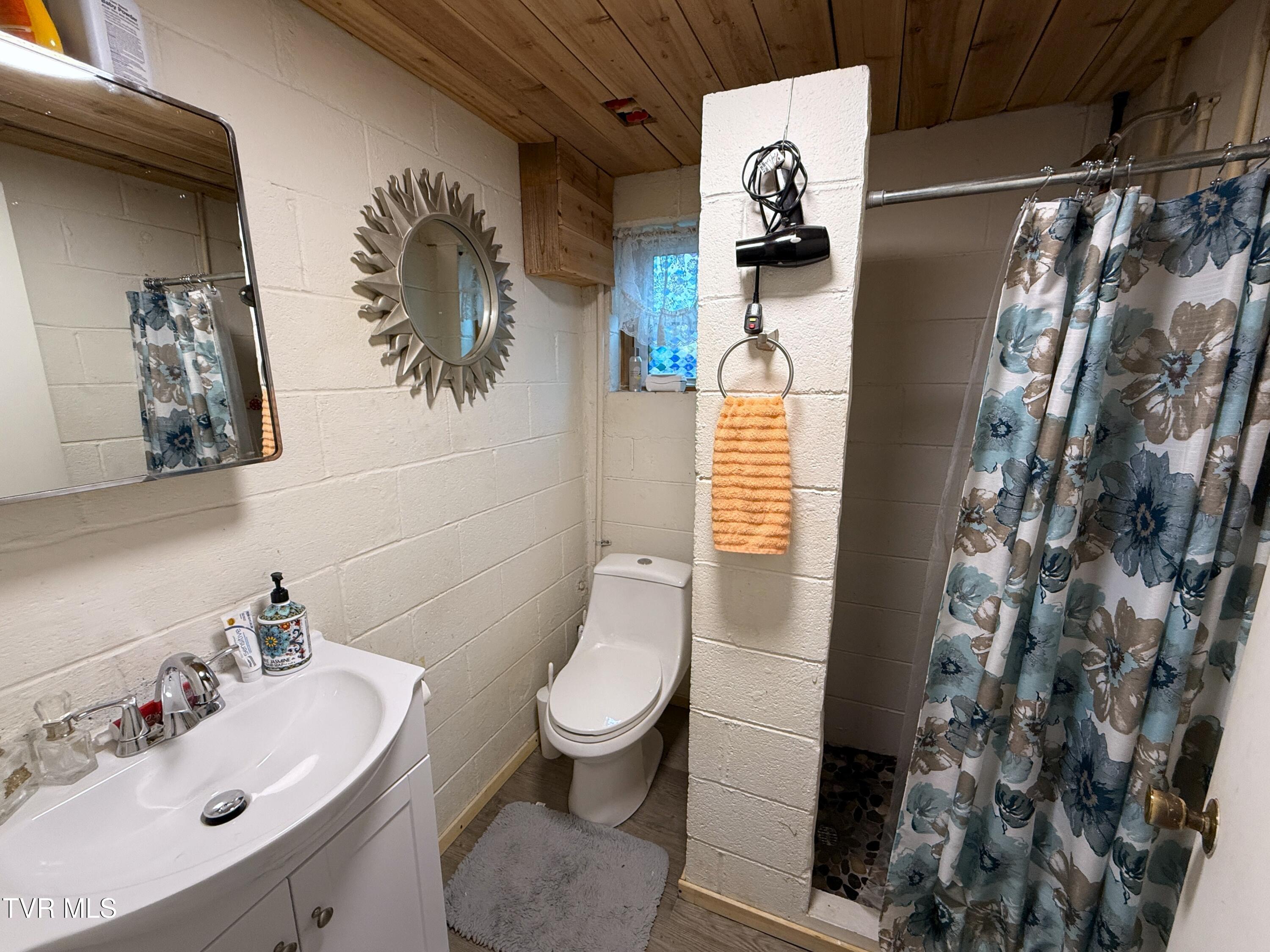 550 Summit Ridge Drive Newport, TN 37821 - Photo 24 of 32 24