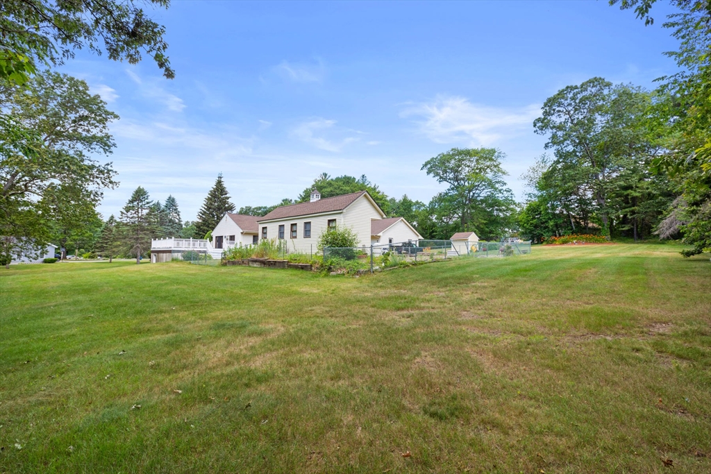 141 Baldwin Road Billerica, MA 01821 - Photo 6 of 25