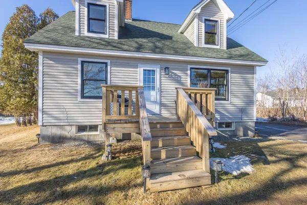 $425,000 | 185 Ingraham Drive, Owls Head, ME 04854