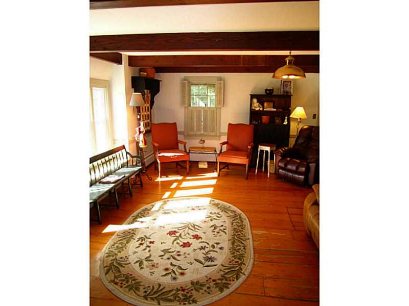 491 Spring Green Road Warwick, RI 02888 - Photo 11 of 25 Living Room.