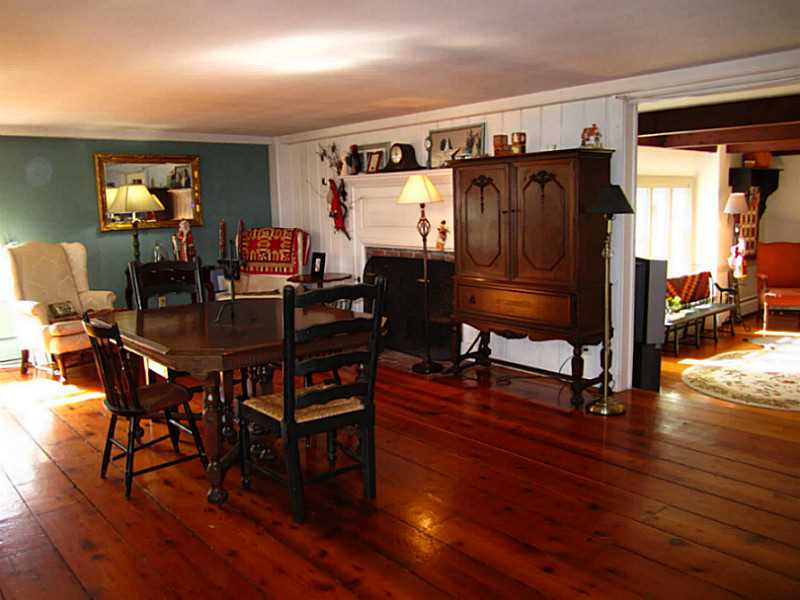 491 Spring Green Road Warwick, RI 02888 - Photo 6 of 25 Dining Room.