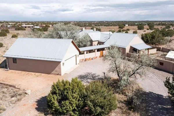 42 Pueblo Road, Santa Fe, NM 87508