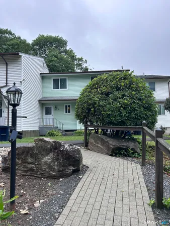 $190,000 | 412 South Main Street, Unit 4, Plymouth, CT 06786