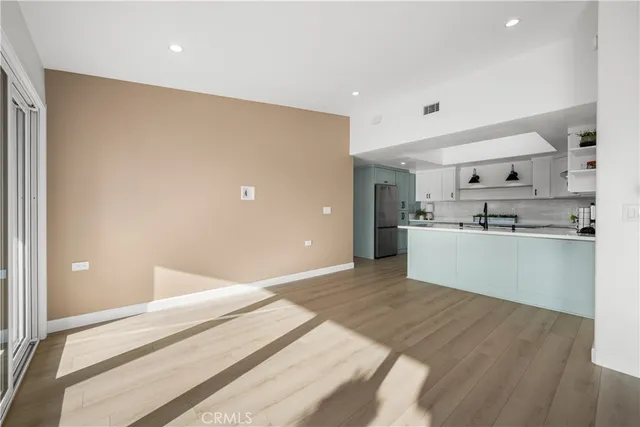 $649,000 | 1641 Monterey Road, Unit 18E, Seal Beach, CA 90740