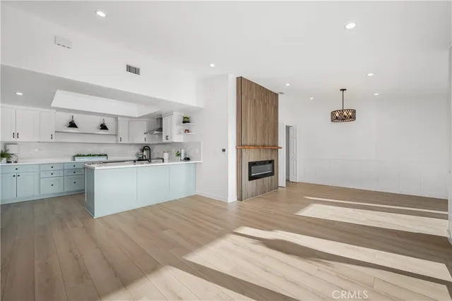 $649,000 | 1641 Monterey Road, Unit 18E, Seal Beach, CA 90740