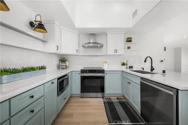 $649,000 | 1641 Monterey Road, Unit 18E, Seal Beach, CA 90740