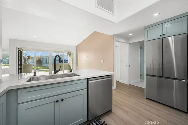 $649,000 | 1641 Monterey Road, Unit 18E, Seal Beach, CA 90740