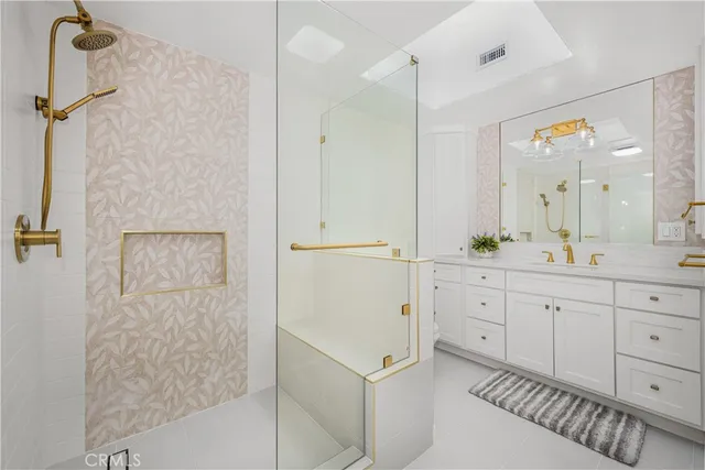 $649,000 | 1641 Monterey Road, Unit 18E, Seal Beach, CA 90740