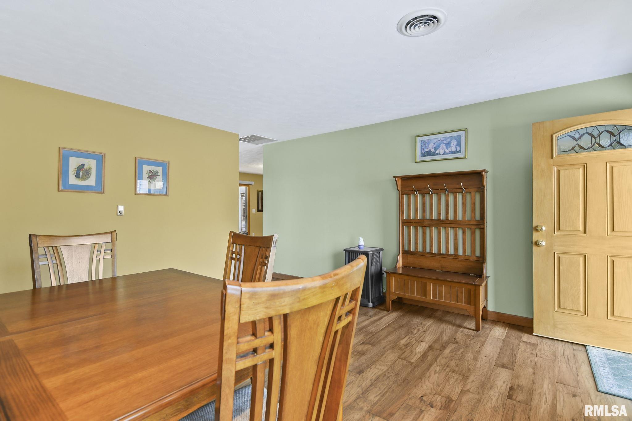 64 Sumner Lane Springfield, IL 62707 - Photo 13 of 38 Gallery Image 13