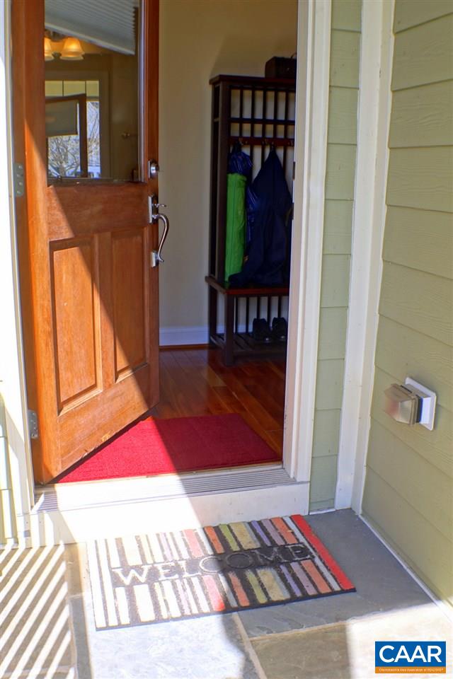937 Raymond Road Charlottesville, VA 22902 - Photo 8 of 47 a room with furniture and rug