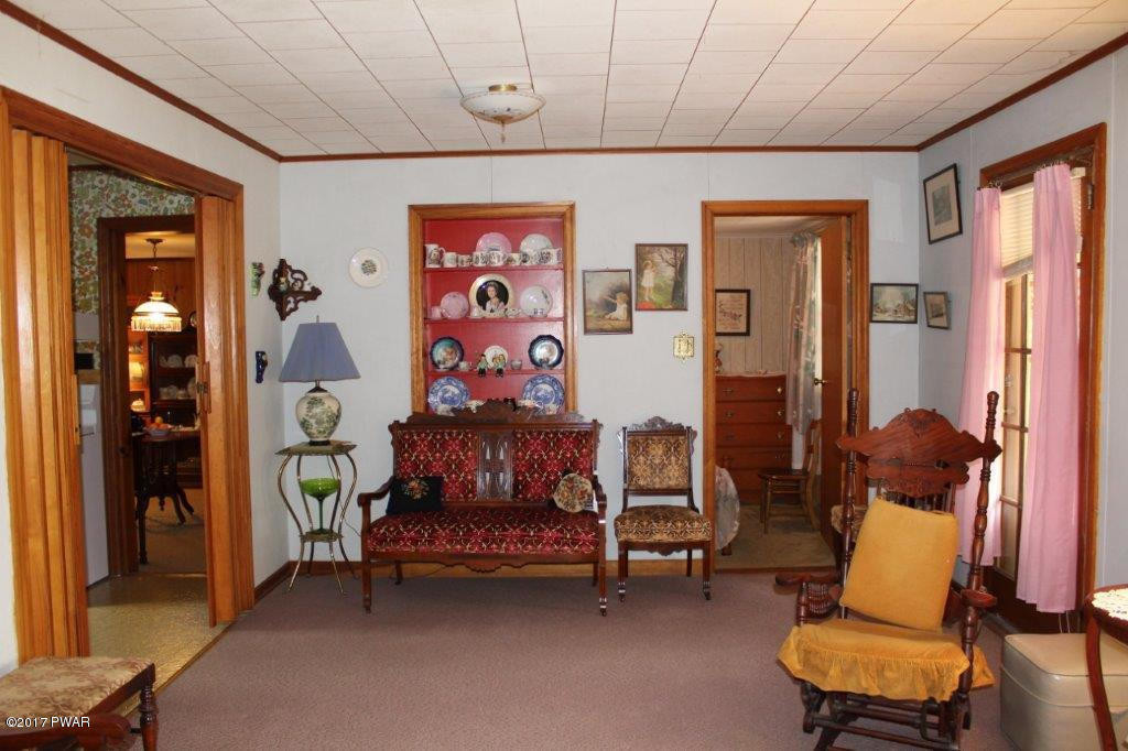 40 Whitney Lake Road Hawley, PA 18428 - Photo 4 of 30