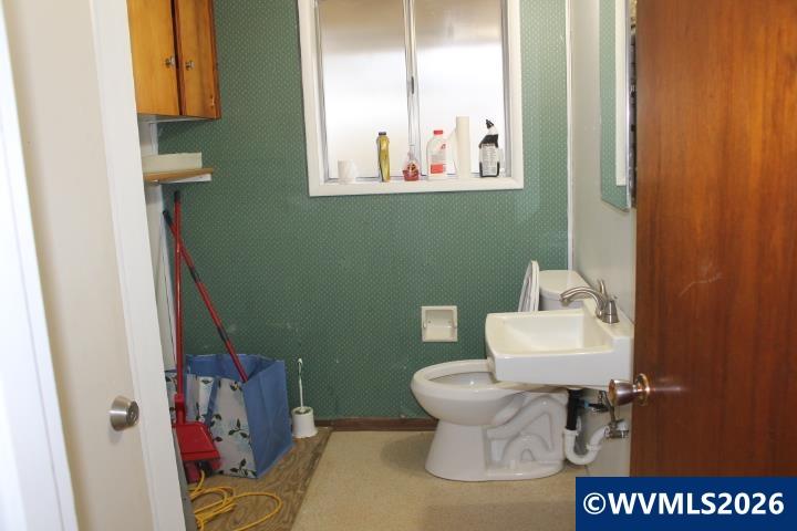21620 Glaze Road Veneta, OR 97487 - Photo 6 of 32