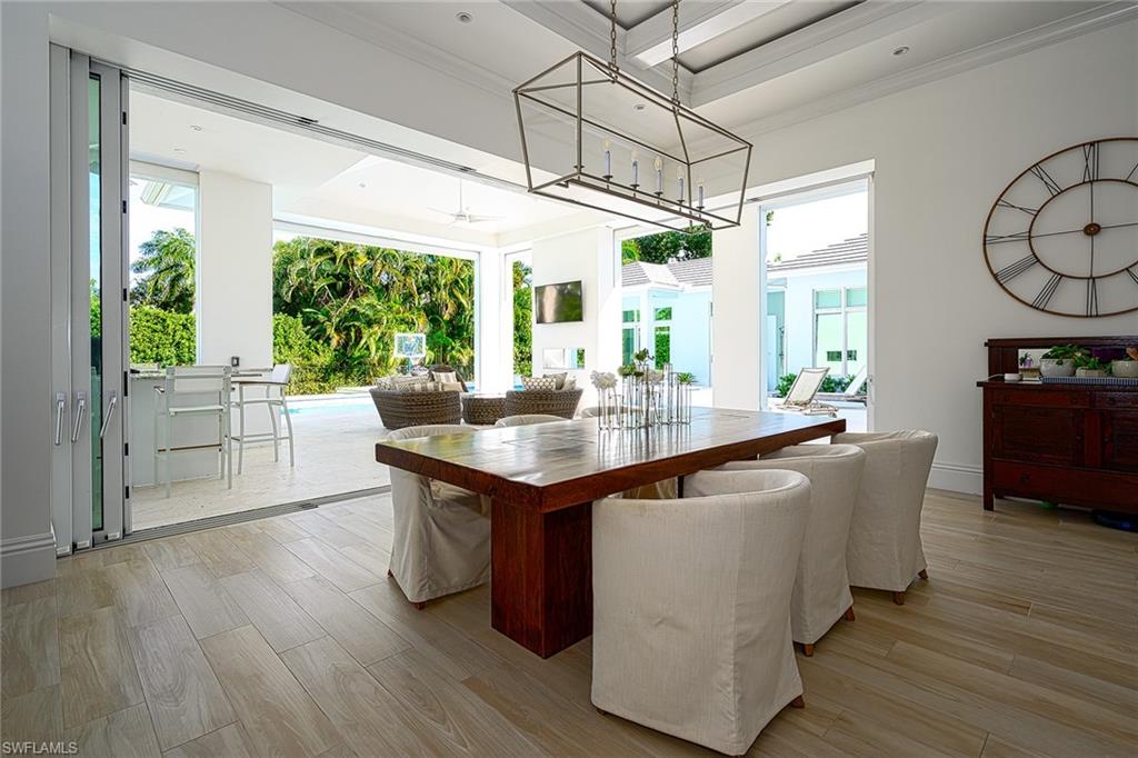 655 Riviera Drive Naples, FL 34103 - Photo 10 of 34 Gallery Image 10