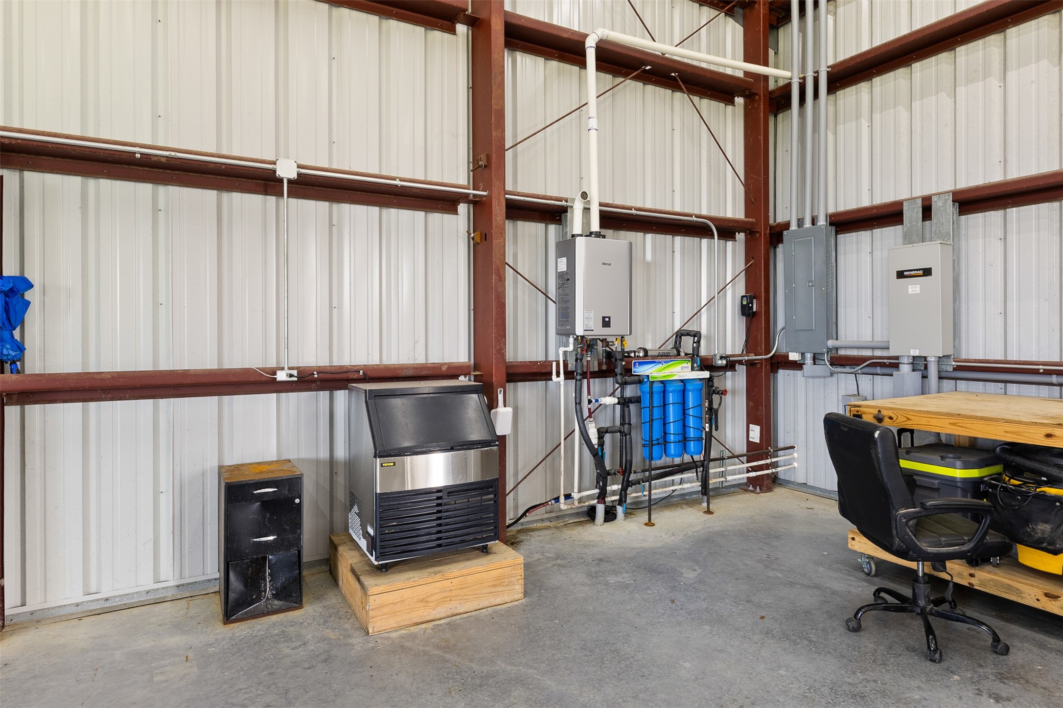 1402 Eagle Ferry Road Anahuac, TX 77514 - Photo 41 of 50 Gallery Image 41