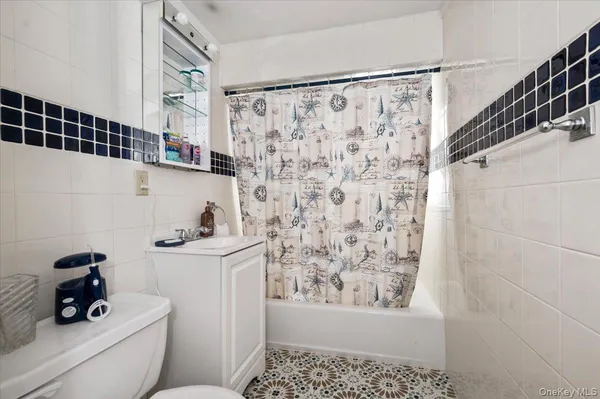 $599,000 | 38 Celestial Lane, Levittown, NY 11756