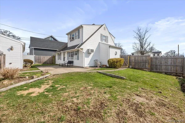 $599,000 | 38 Celestial Lane, Levittown, NY 11756