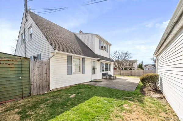 $599,000 | 38 Celestial Lane, Levittown, NY 11756